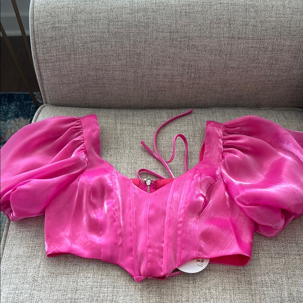 BRAND NEW WITH TAGS Storia Magenta Puff Sleeve Top